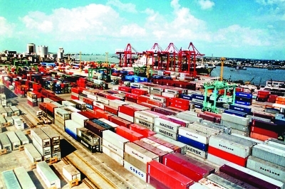 上海天津大連將建成國際航運中心