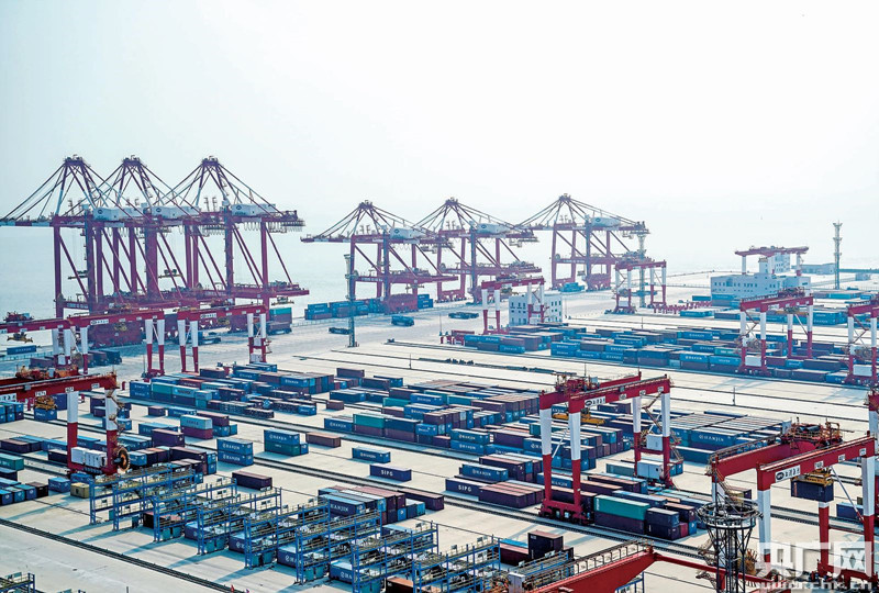 上海浦東 深化自貿試驗區(qū)建設，當好全面深化改革探路尖兵