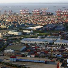 上海自貿(mào)區(qū)揚帆起航，中國改革開放新里程碑